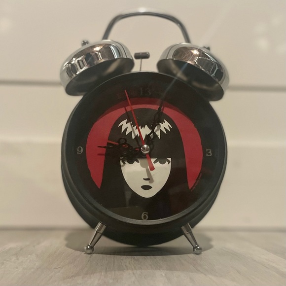 emily the strange Other - Emily the Strange alarm clock